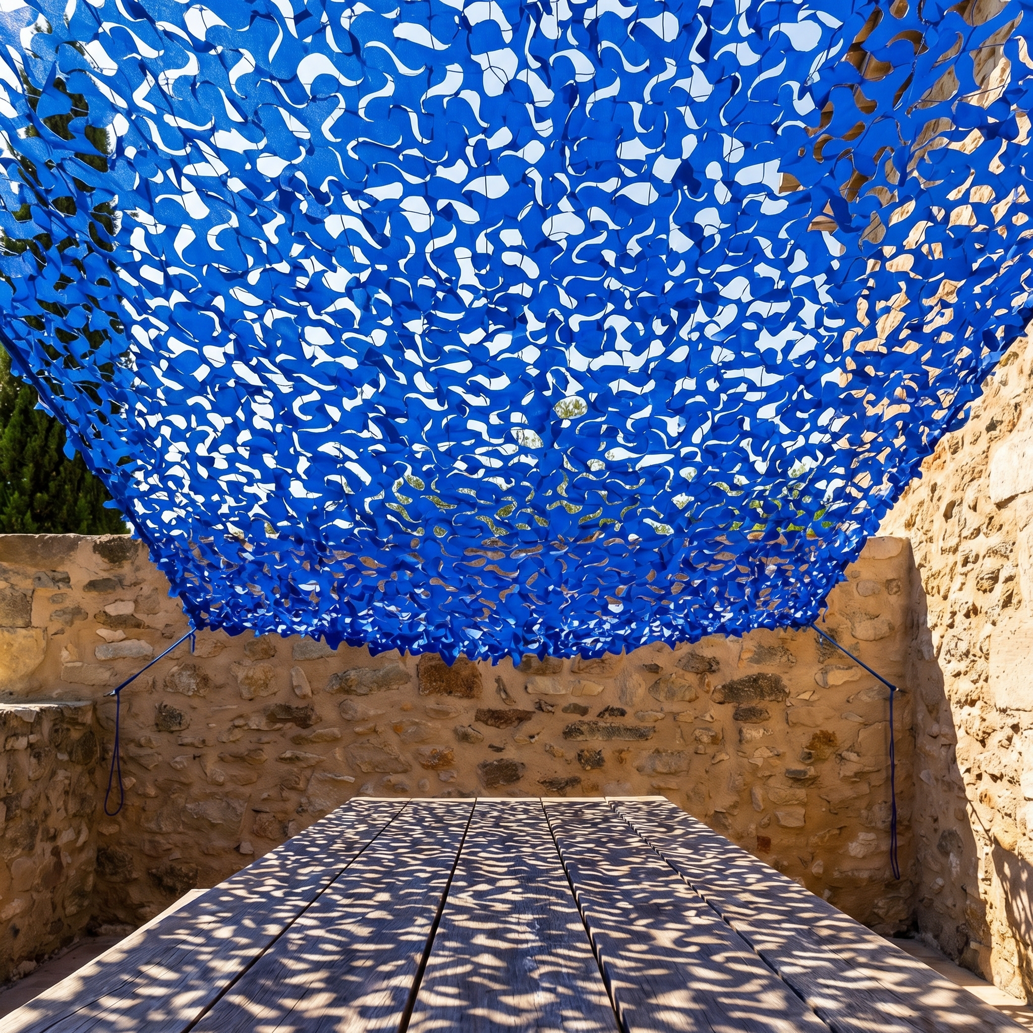 Filet de camouflage renforcé bleu pour terrasse et bord de piscine - Ambiance marine