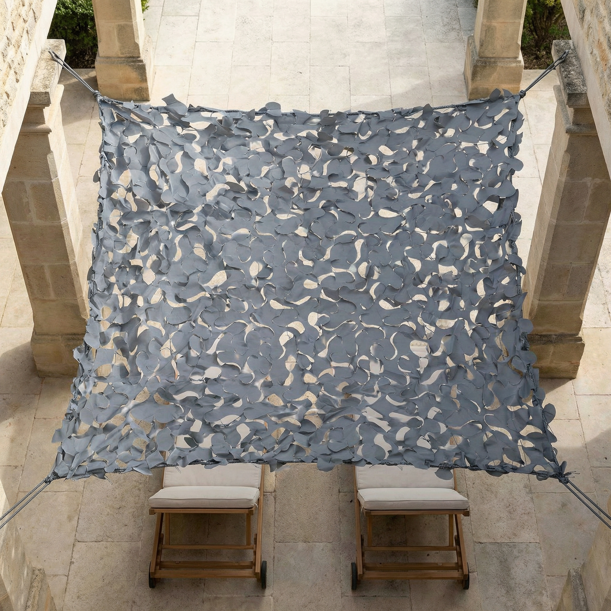 Filet de camouflage renforcé gris anthracite pour terrasse et pergola - Style contemporain