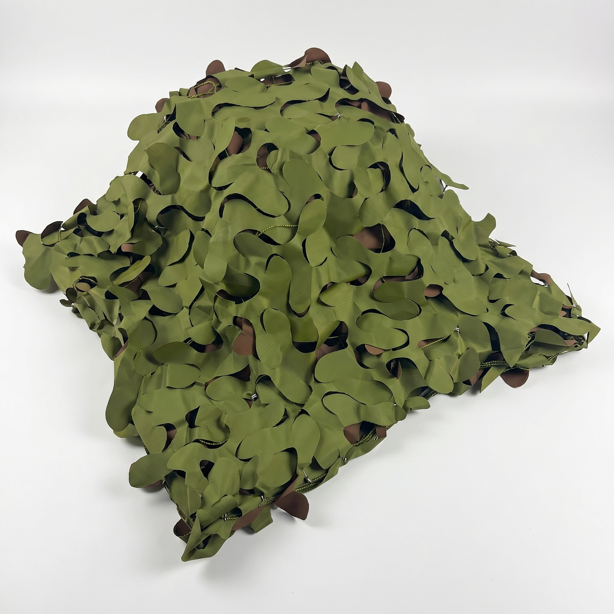 Filet de camouflage renforcé militaire pour terrasse et jardin - Style woodland